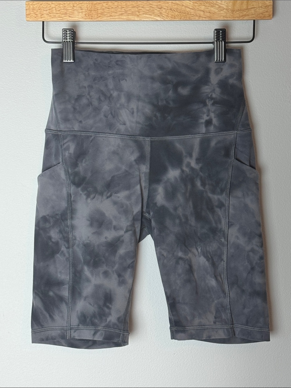 Lululemon Yoga Biker Shorts 4